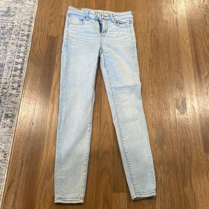 American Eagle Hi-Rise Jegging - Size 4 Regular